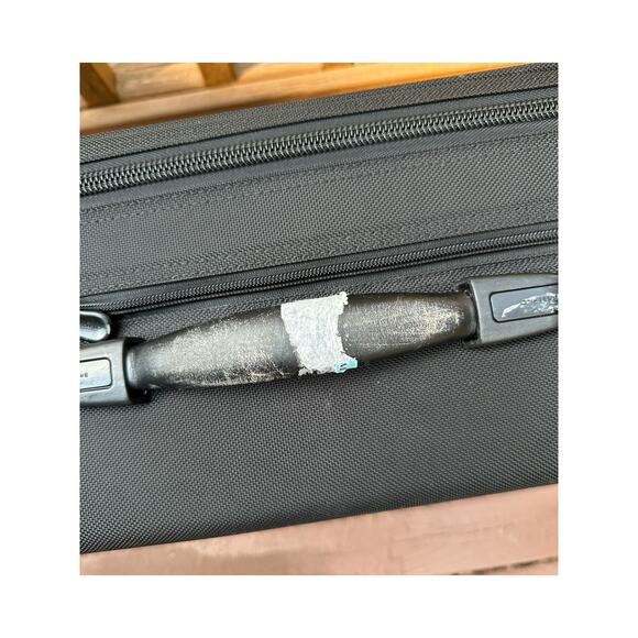 Briggs & Riley Baseline 20" Carry On Expandable Wide-body U420XW-4 Black - Picture 12 of 12